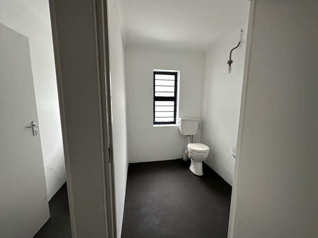 To Let Commercial Property for Rent in Maitland Western Cape